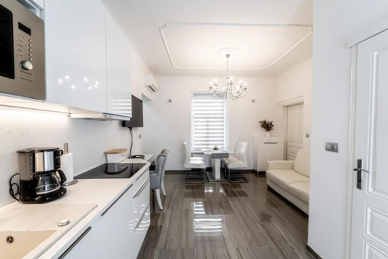 Kenti Residence Ljubljana Lägenhet